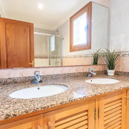 Apartment Sa Trona House